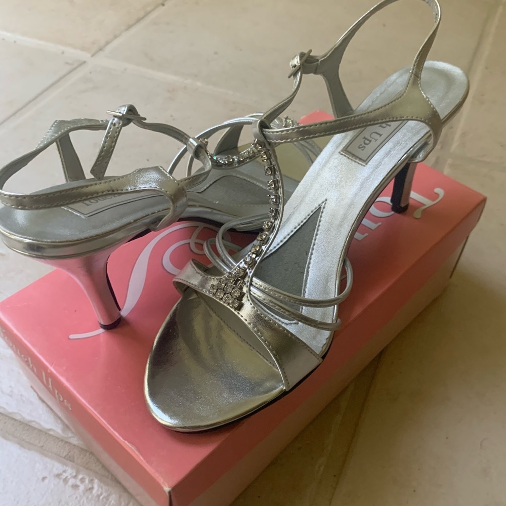 Silver Mid Heel Dress Shoes